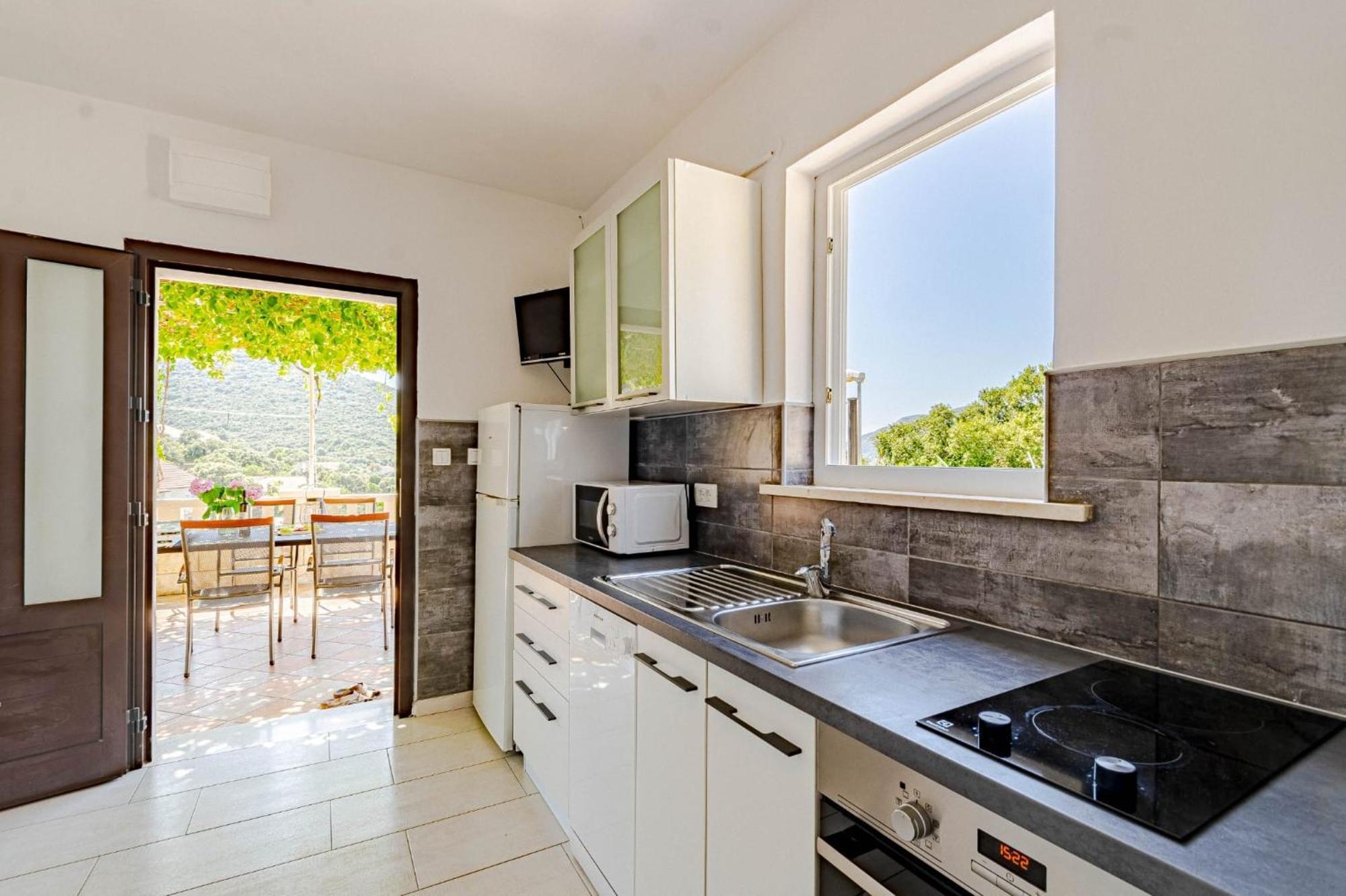 Seaside Apartments With A Swimming Pool Tri Zala, Korcula - 558 Zrnovo Quarto foto